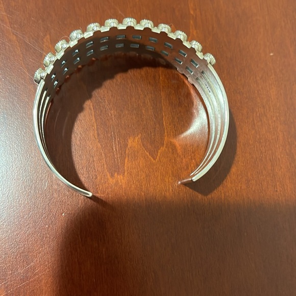 Beautiful Vintage Sterling Silver and Green Opaque Stone Cuff Bracelet - Picture 8 of 10